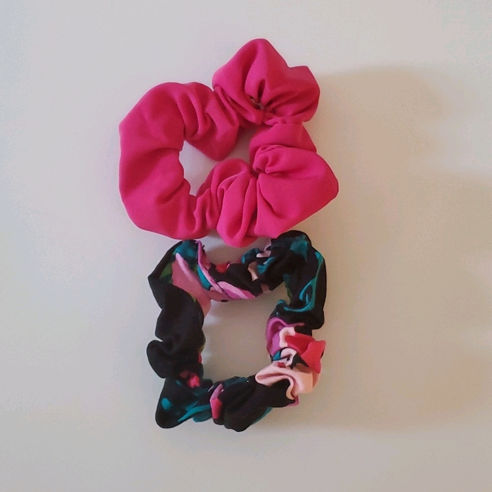 2 Piece Scrunchie Set